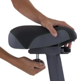 Tunturi Cardio Fit E35 Hometrainer - Ergometer - Bluetooth - Fitnessfiets Met 12 Verschillende Trainingsprogramma's - Comfort Plus Zadel 26 Tunturi Cardio Fit E35 Hometrainer - Ergometer - Bluetooth - Fitnessfiets Met 12 Verschillende Trainingsprogramma's - Comfort Plus Zadel -Fit Verkoop 1134x1200