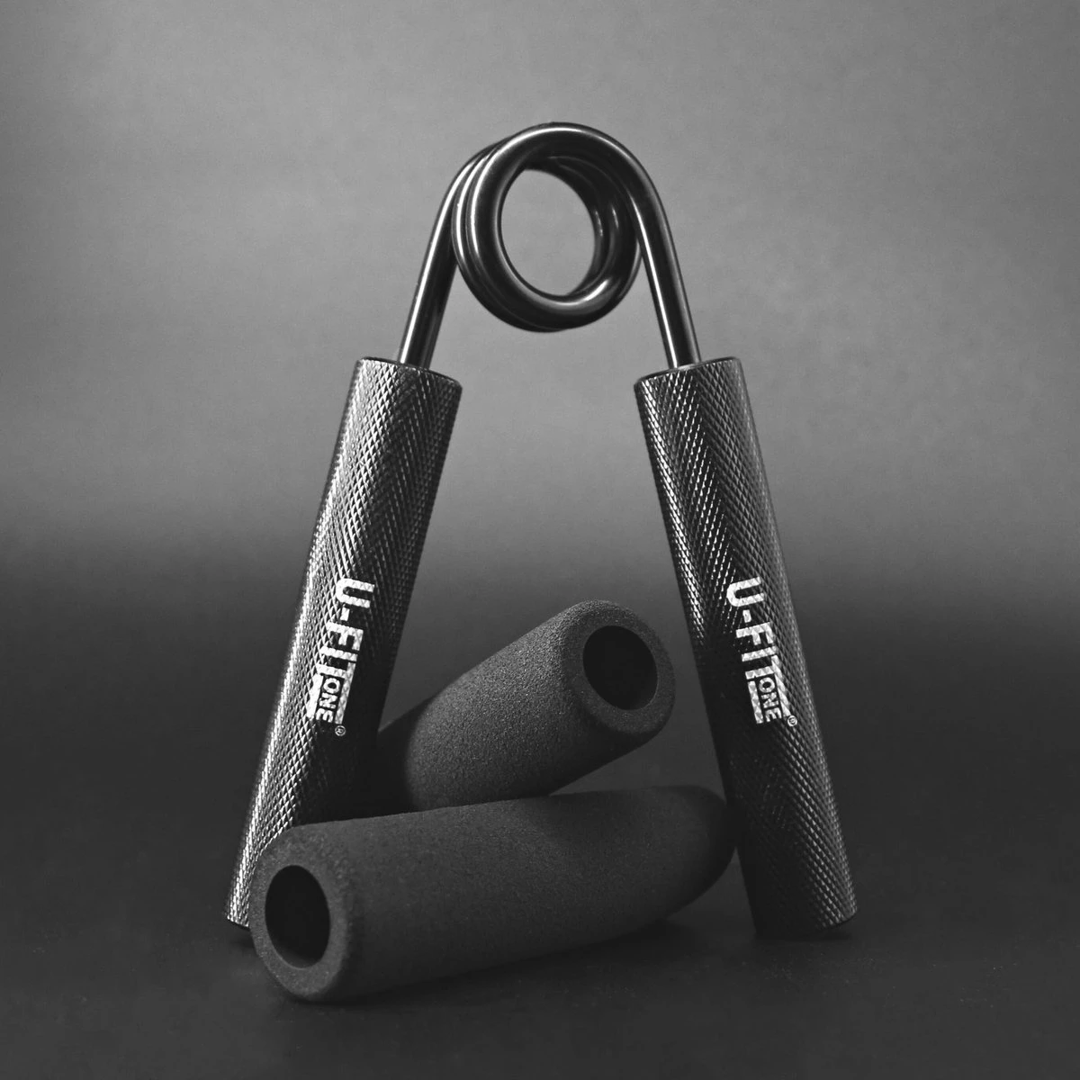 U-Fit One Metal Handtrainer 45kg Met 2 Soft Touch Sleeves - Handknijper- Grip Trainer - Knijphalter - Armtrainer - Hand Knijper - Handgripper - Heavy Gripper - Onderarm - Buigveer 9 U-Fit One Metal Handtrainer 45kg Met 2 Soft Touch Sleeves - Handknijper- Grip Trainer - Knijphalter - Armtrainer - Hand Knijper - Handgripper - Heavy Gripper - Onderarm - Buigveer - Afbeelding 7