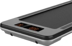 Senz Sports M500 - Loopband - Platte Loopband - Inclusief Afstandsbediening - Belastbaar Tot 100 Kg - Makkelijk Opbergen - Geen Montage - Display Met Trainingsinformatie -Fit Verkoop 1200x756 1