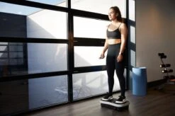 Rebblo Fitness Trilplaat - Vibratieplaat - 99 Snelheidsniveaus - Voetmassage Functie - Incl. Weerstandsbanden En Afstandsbediening.- Max. 120 Kg - 58 X 42 X 16 Cm -Fit Verkoop 1200x799 12