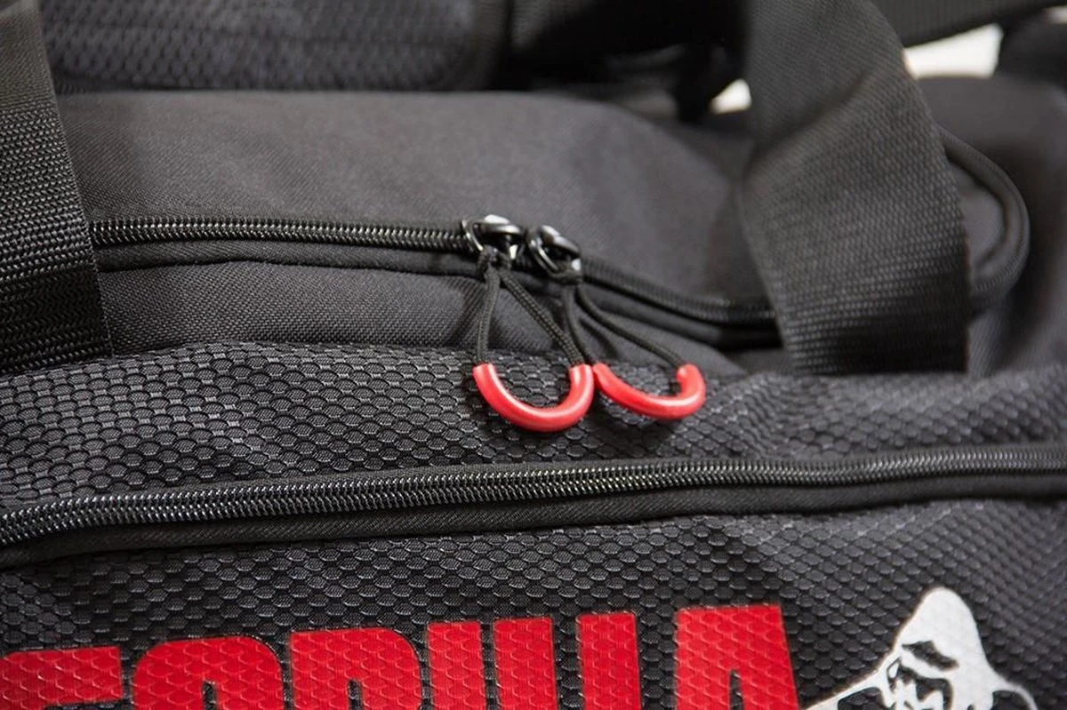 Gorilla Wear Jerome Sporttas - Zwart/Rood 9 Gorilla Wear Jerome Sporttas - Zwart/Rood - Afbeelding 7