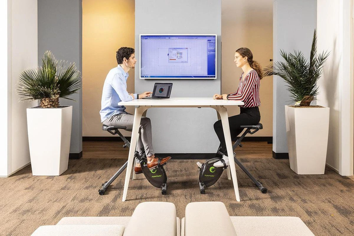 Tunturi Cardio Fit D20 Hometrainer - Opvouwbaar - Bueaufiets Voor Op Kantoor - Fitnessfiets Met 8 Weerstandsniveaus - Compact 14 Tunturi Cardio Fit D20 Hometrainer - Opvouwbaar - Bueaufiets Voor Op Kantoor - Fitnessfiets Met 8 Weerstandsniveaus - Compact - Afbeelding 12