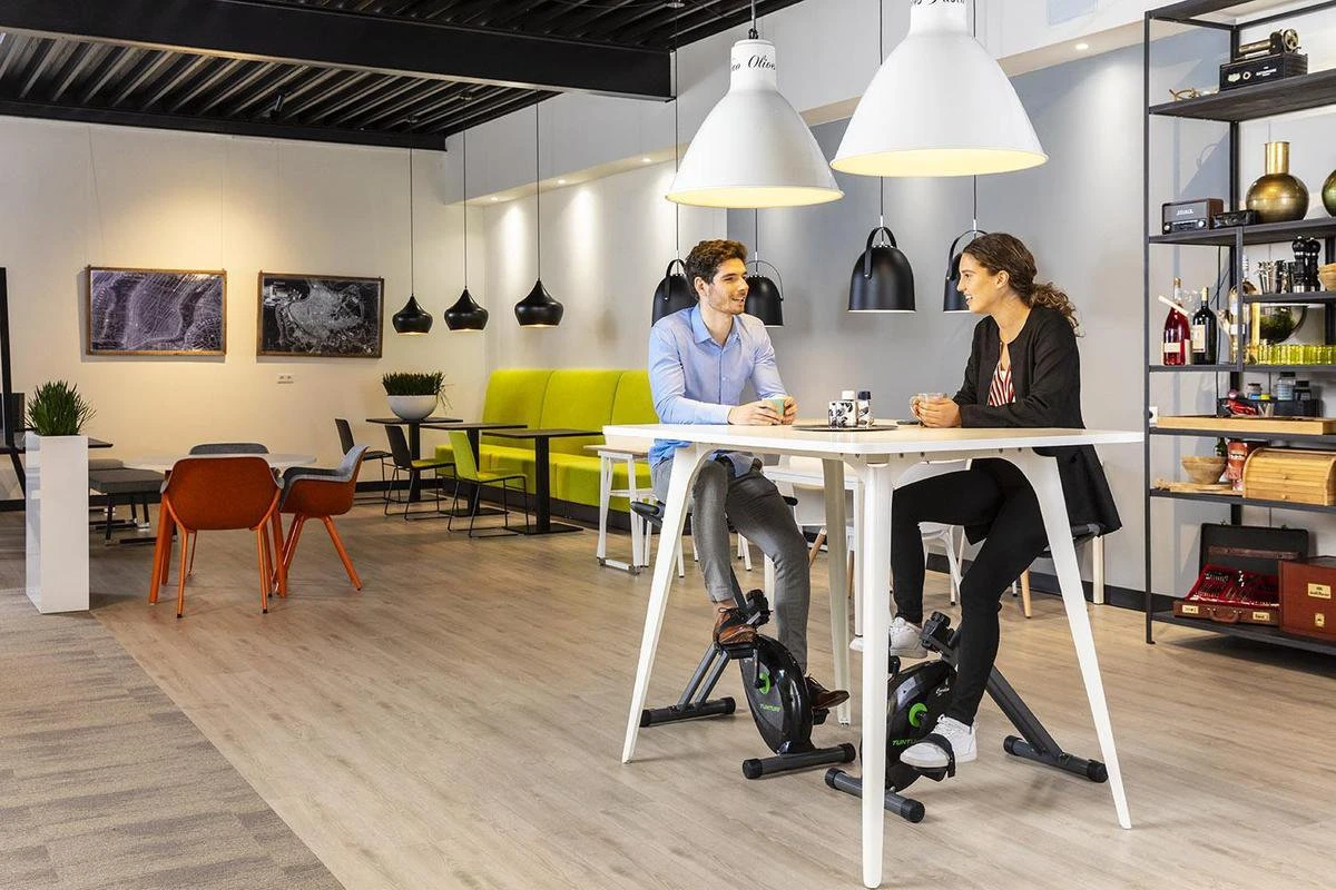 Tunturi Cardio Fit D20 Hometrainer - Opvouwbaar - Bueaufiets Voor Op Kantoor - Fitnessfiets Met 8 Weerstandsniveaus - Compact 16 Tunturi Cardio Fit D20 Hometrainer - Opvouwbaar - Bueaufiets Voor Op Kantoor - Fitnessfiets Met 8 Weerstandsniveaus - Compact - Afbeelding 14